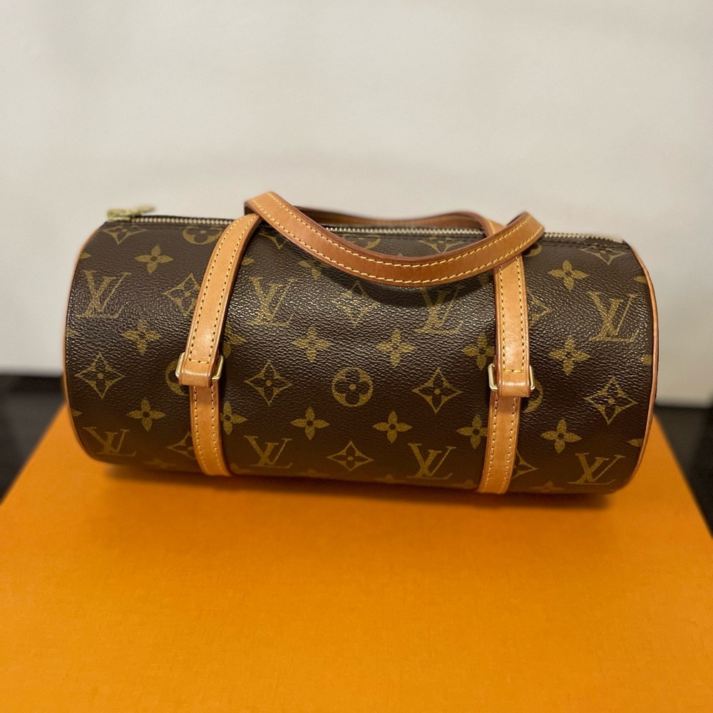 💗SOLD💗Louis Vuitton Papillon 26